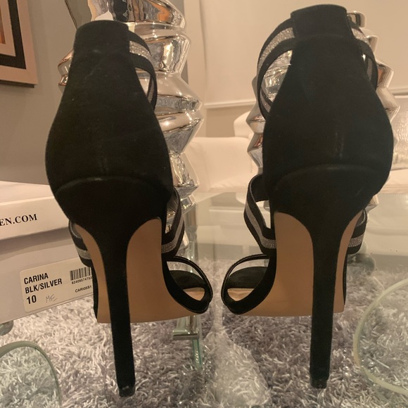 Steve Madden Carina triple strap sandals. - Picture 4 of 10